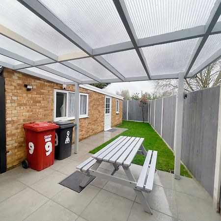 Home Near London Heathrow, Slough,Windsor,Legoland Colnbrook Exterior foto